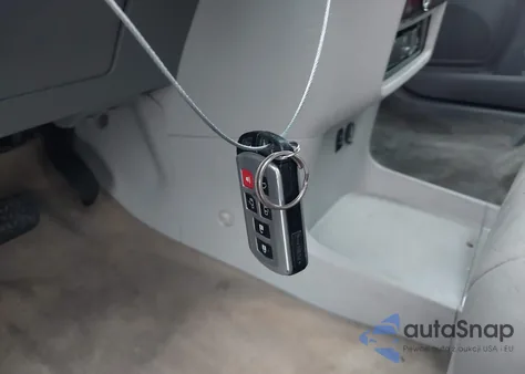 2011 Toyota Sienna Limited from USA, damaged, VIN 5TDDK3DC3BS027730